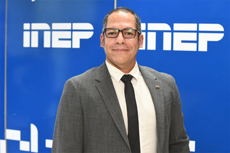 Anderson Soares Furtado Oliveira deixou o cargo no Inep nesta terça-feira